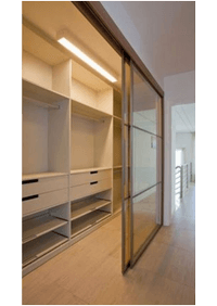Линейная гардеробная комната с дверями купе Уральск
