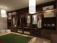 Классическая гардеробная комната из массива с подсветкой Уральск